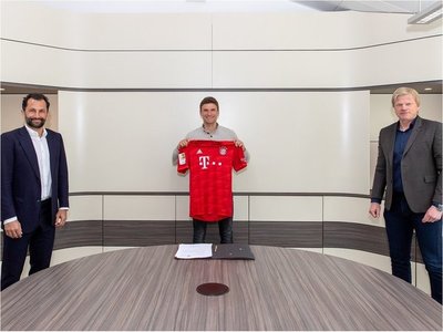 El Bayern Múnich prolonga el contrato a Thomas Müller