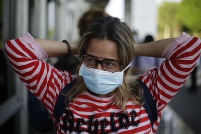 Desaconsejar mascarillas fue un error de la OMS, dice reconocido inmunólogo italiano - Nacionales - ABC Color