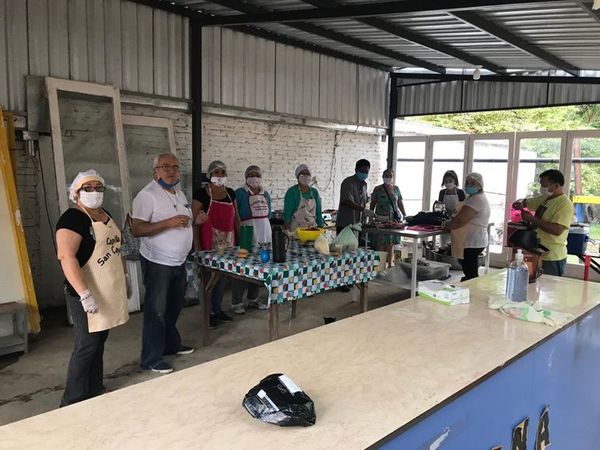 Comedor de la Parroquia San Blas: El milagro diario de multiplicar y alimentar - Nacionales - ABC Color