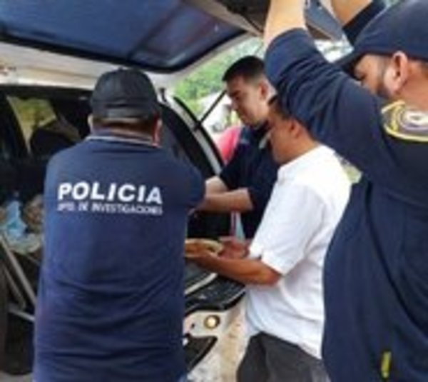 Olla móvil policial asiste a asentamiento de Coronel Oviedo - Paraguay.com