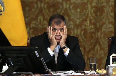 Expresidente de Ecuador condenado a 8 años de cárcel