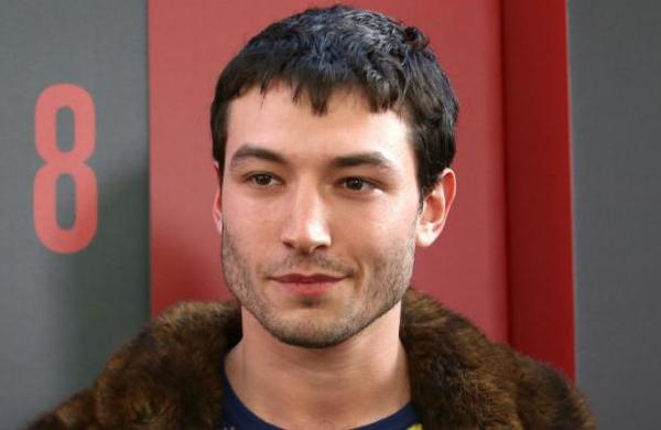 Este es el video en el que Ezra Miller supuestamente agrede a una fan - SNT