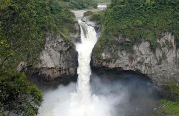 El misterio de la cascada más grande de Ecuador que desapareció de un día para otro - C9N