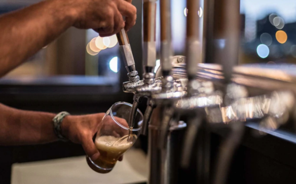 HOY / Fabricantes de cerveza artesanal también cuestionan prohibición de delivery de bebidas