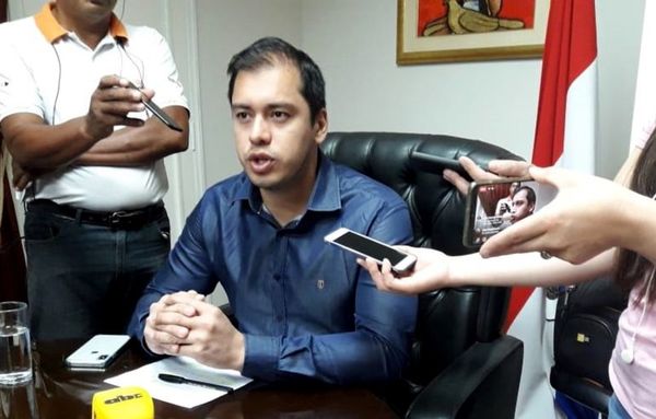 Intendentes de Alto Paraná se aferran a los royalties - Política - ABC Color
