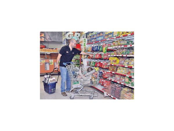 La cuarentena ocasiona retrasos en la llegada de productos en supermercados