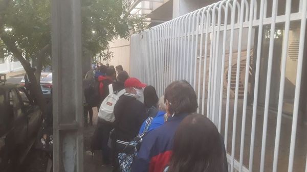 Unas 160 personas buscan regresar a Argentina - Nacionales - ABC Color