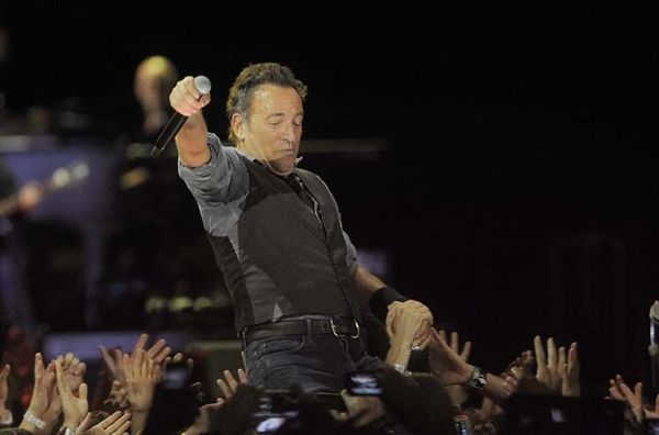 Springsteen tocará en la radio las canciones que han amenizado su cuarentena - Música - ABC Color