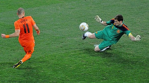 Casillas: “Mi mejor parada se la hice a Robben” - Fútbol - ABC Color