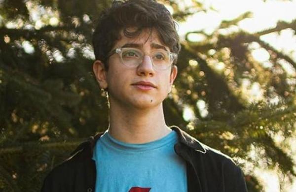 Un adolescente crea el mayor rastreador web de casos de coronavirus del mundo - SNT