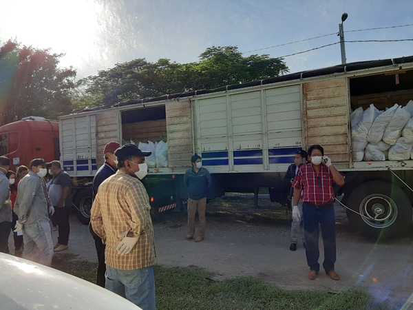 Municipalidad de San Lázaro entrega víveres a familias humildes