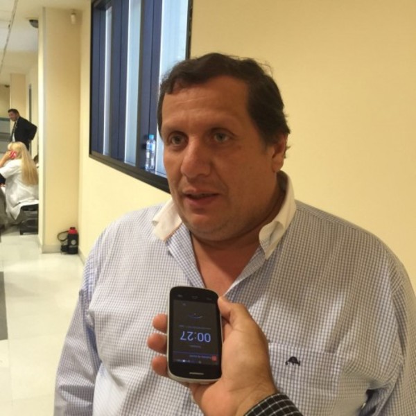 Diputado pide a la ciudadanía “aguantar” la extensión de la cuarentena » Ñanduti