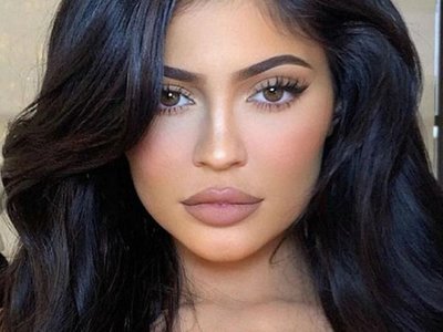 Kylie Jenner vuelve a ser la multimillonaria más joven del mundo, dice Forbes