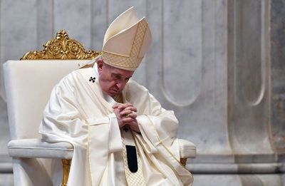 Papa recuerda en Jueves Santo a sacerdotes muertos por covid-19 - Mundo - ABC Color