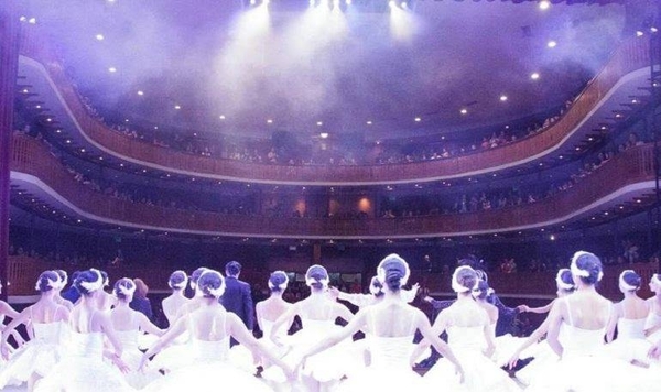 HOY / Ballet Clásico Municipal con función del Lago de los Cisnes: "Nde Rógape"