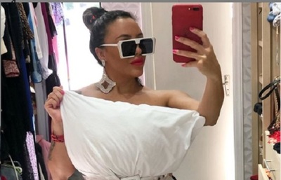 “Guerra de almohadas”, Laura Brizuela dice ser la primera en hacer este desafío en nuestro país