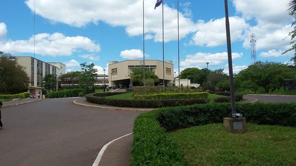 Hostigan a médicos que contrajeron coronavirus | Noticias Paraguay