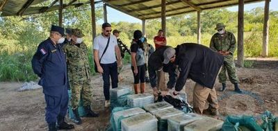 En Bahía Negra, incautan 385 kilos de cocaína y una avioneta