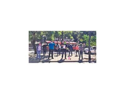 Juez  da curso a un amparo colectivo y pide informes a SEN sobre programa Ñangareko