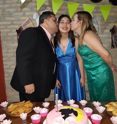 Dieron sorpresa a quinceañera