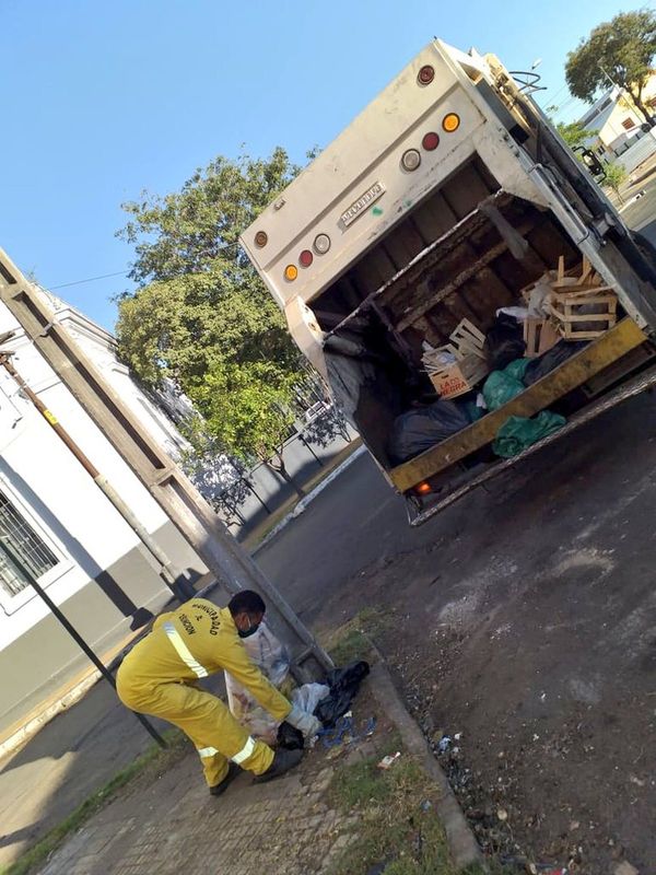 No habrá recolección de basura en Asunción y recomiendan no sacarla