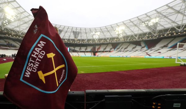 West Ham aplaza pago de salarios a su plantel