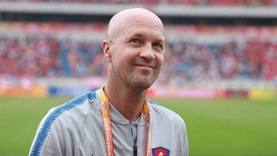 HOY / El cuerpo técnico de la selección de Ecuador redujo su salario en un 70%