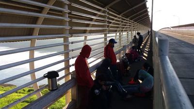 Llegan más paraguayos por el Puente de la Amistad - ABC en el Este - ABC Color