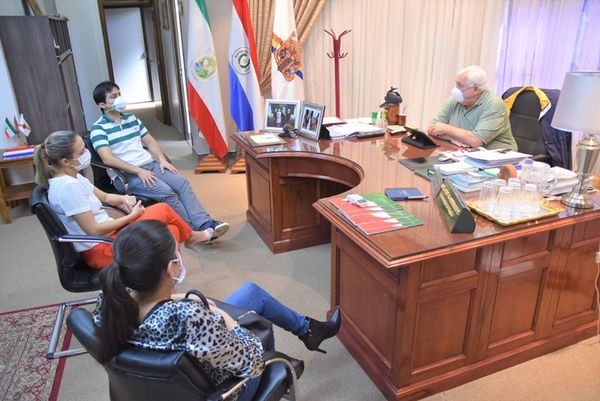 REUNIÓN DEL COMITÉ DE OPERACIONES DE EMERGENCIA DE ITAPÚA PARA SEGUIR PLANIFICANDO ACCIONES PARA EVITAR LA PROPAGACIÓN DEL COVID-19