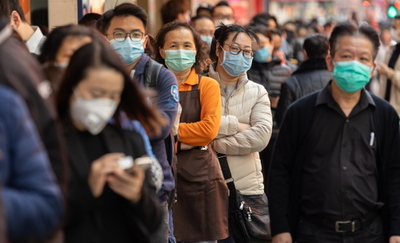 EL CORONAVIRUS PODRÍA VIAJAR HASTA 4 METROS DE UN PACIENTE, SEGÚN ESTUDIO EN WUHAN