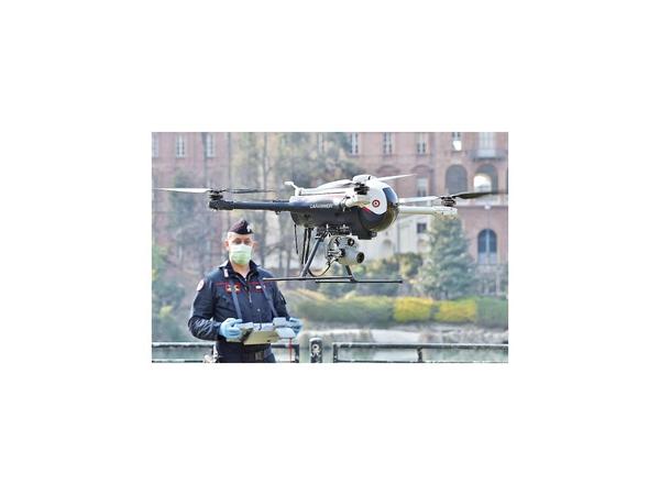 Drones detectan a infractores de la cuarentena en Italia