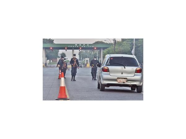 Intensifican controles para atrapar a avivados que viajaron al interior