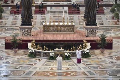 Un Domingo de Pascua con las iglesias vacías y un Papa solo en el Vaticano - Mundo - ABC Color