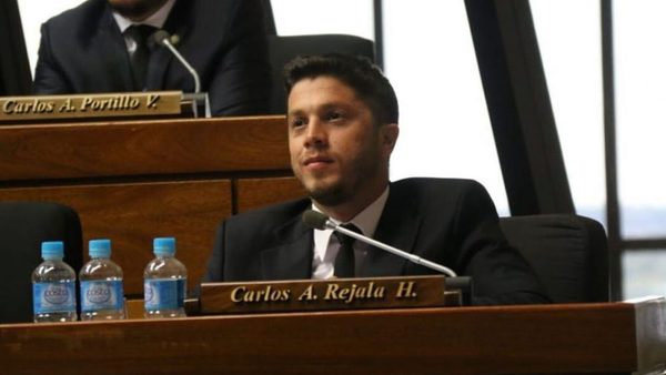 Llueven denuncias de corrupción en compras de insumos para hacer frente a la pandemia