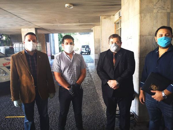 Abogados presentan amparo constitucional para poder trabajar durante la cuarentena - Nacionales - ABC Color