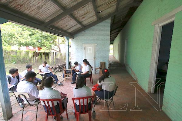Educación virtual es inviable a nivel nacional, sostienen