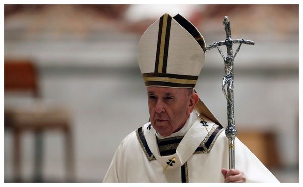 Pascua con las iglesias vacías y un papa solo en el Vaticano