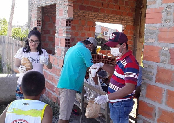 Entregan merienda solidaria en Concepción