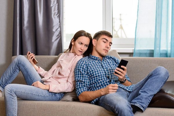 “Me pone histérica que le gire dinero a su ex para sus hijos” | Crónica