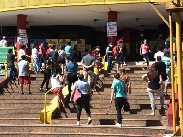 Gobierno es ágil para la maquinaria electoral, pero burocrático en asistir