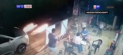 Policía en aparente estado de ebriedad ocasiona violento accidente en Luque | Noticias Paraguay