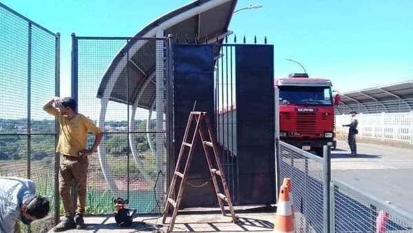 Cierre de fronteras y aeropuertos se prorroga hasta el 19 de abril