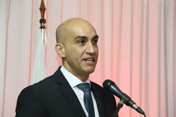 Ministro de Salud no descarta “cuarentena intermitente”