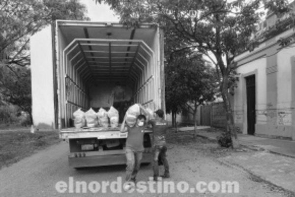 Inician entrega de kits de alimentos para catorce mil escolares en el departamento de Concepción