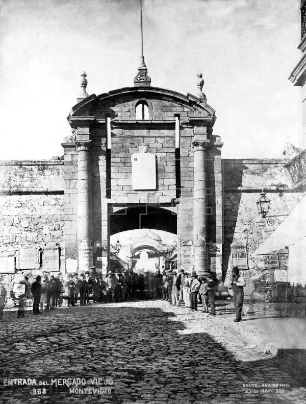 Postales, un Mundial y un siglo de historias disponibles para llevar a casa  - Cultura - ABC Color