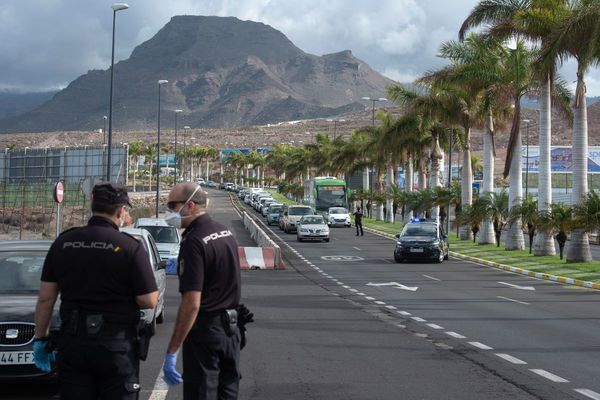 Tímida vuelta al trabajo en España, donde sigue bajando número de muertos