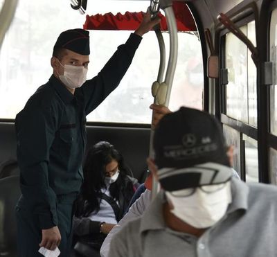 Controlan uso de tapabocas en el transporte público y en obras públicas - Nacionales - ABC Color