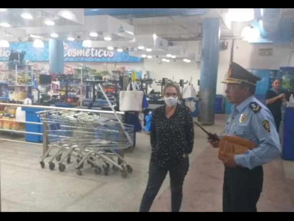 Esperan que el Ejecutivo disponga la utilización obligatoria de tapabocas en los supermercados