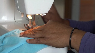 Autogestión: Mujeres indígenas del Chaco elaboran tapabocas para su propia comunidad