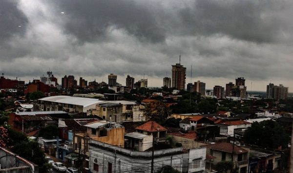 Anuncian tormentas para seis departamentos